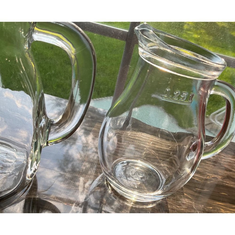 Vintage Italian 2 Bormioli Rocoo sized glass pitchers .5 and .25 liters - Picture 4 of 11